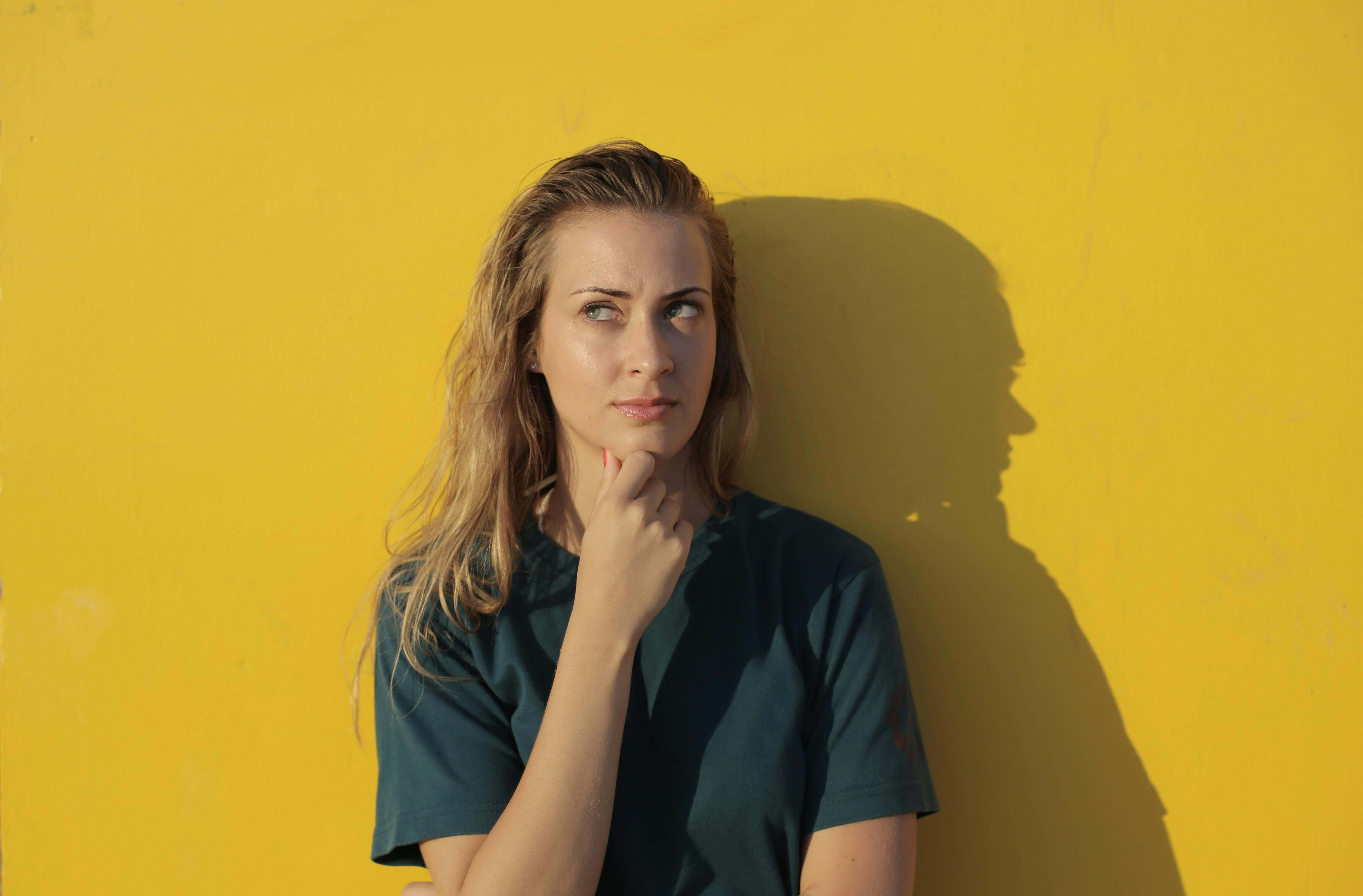 Interdiction CBD alimentaire : quelles alternatives pour soulager vos douleurs menstruelles ?